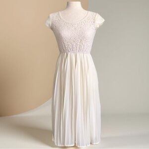 Magic Cream‎ Off White Lace Pleated Midi Dress Small EUC Spring Easter Summer
